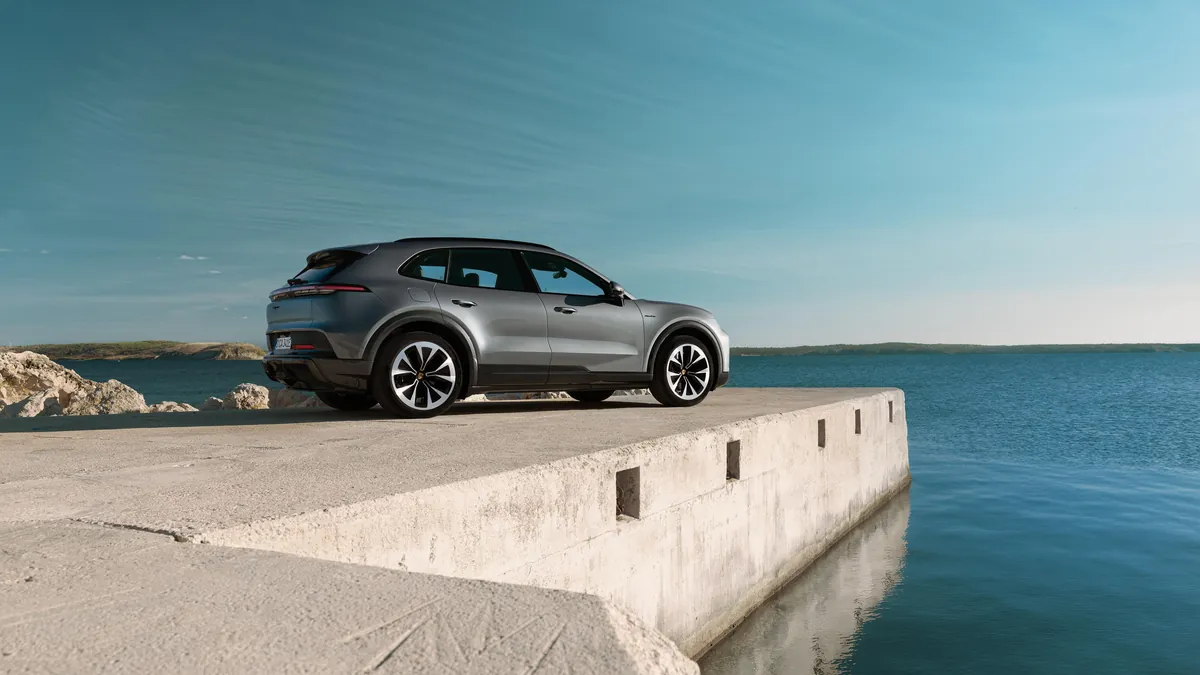 Porsche Cayenne Electric